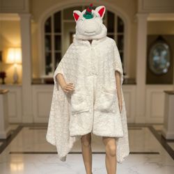 🎁 Cozy Critter White Unicorn Hooded Plush Wrap