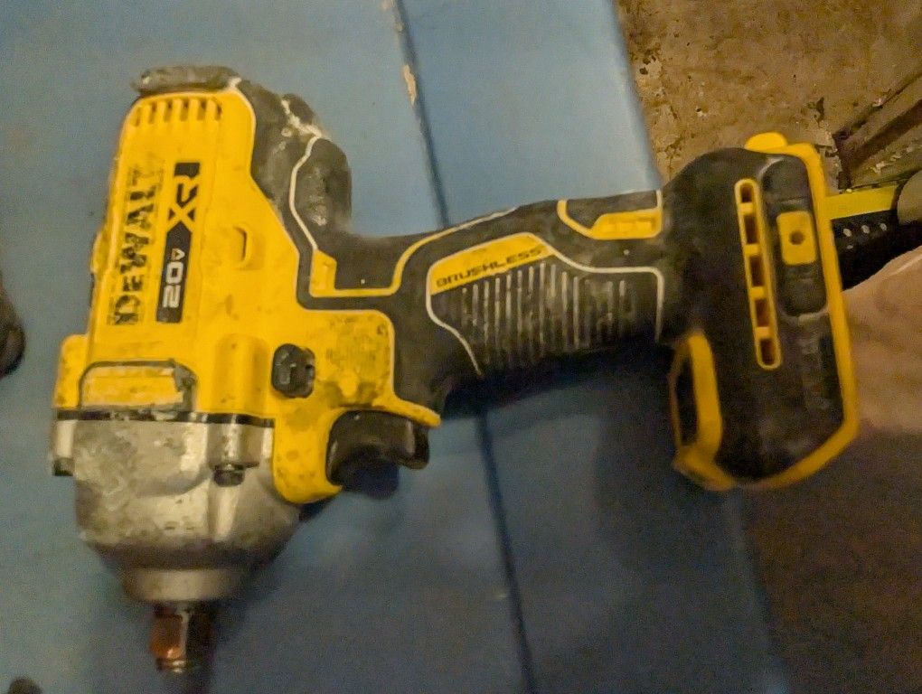 DeWalt 20V 1/2 in. High Torque Impact Wrench