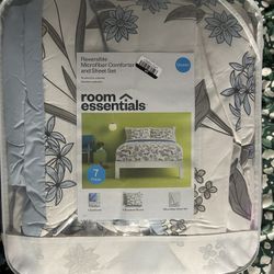 Queen Comforter Set