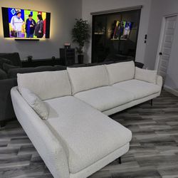 *New* ALBANY PARK sectional Couch (Bouclé) 