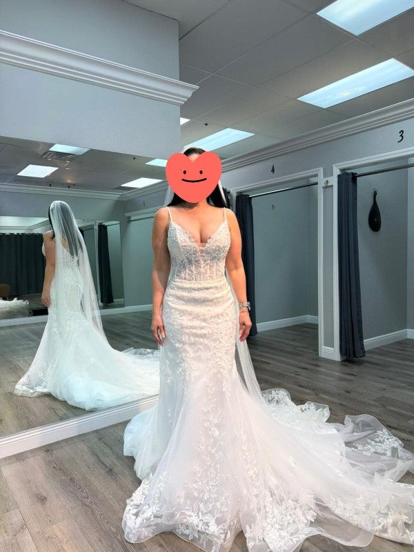 Wedding dress