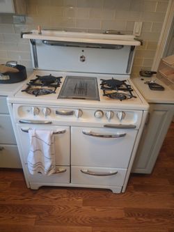 Wedgewood Vintage Stove