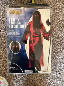 Costume-scary