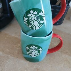 Starbucks mugs (set of 2)