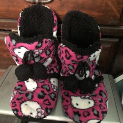 Hello Kitty Slippers Size 6