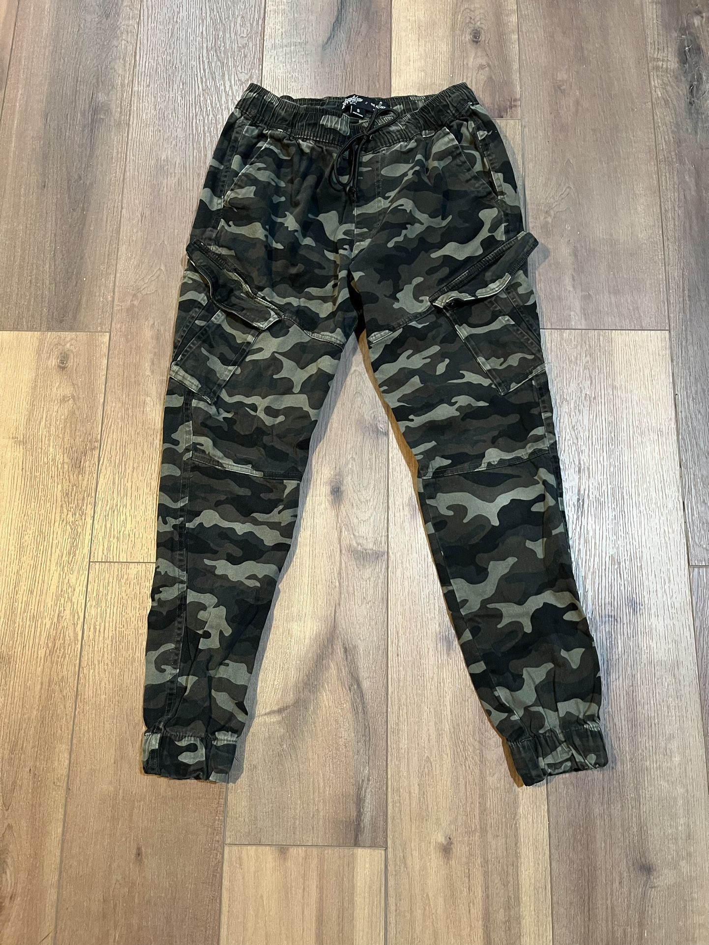 Brooklyn Unisex Camouflage Cargo Joggers (Size: Small)