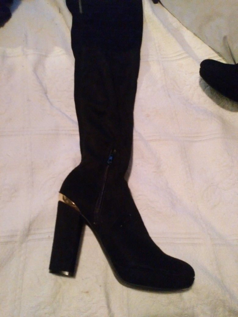 Guess Thigh High Boots New Never Worn