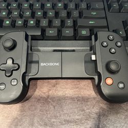 Black Backbone Phone Gaming Controller (lightening)