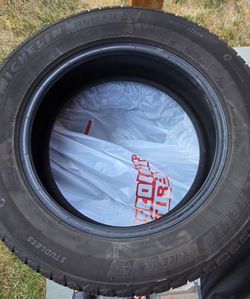 4 Michelin X-Ice Snow studless winter tires size 225/60 R18
