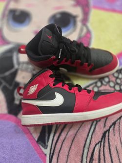 Air Jordan 1 Mid Red Black Sneakers size 3