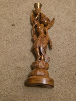 Wooden angel Kendall holder.