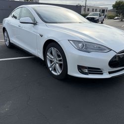 2013 Tesla Model S