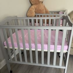 Folding Portable Mini Baby Crib