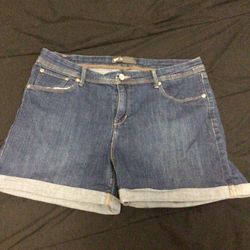 Levi’s Shorts 