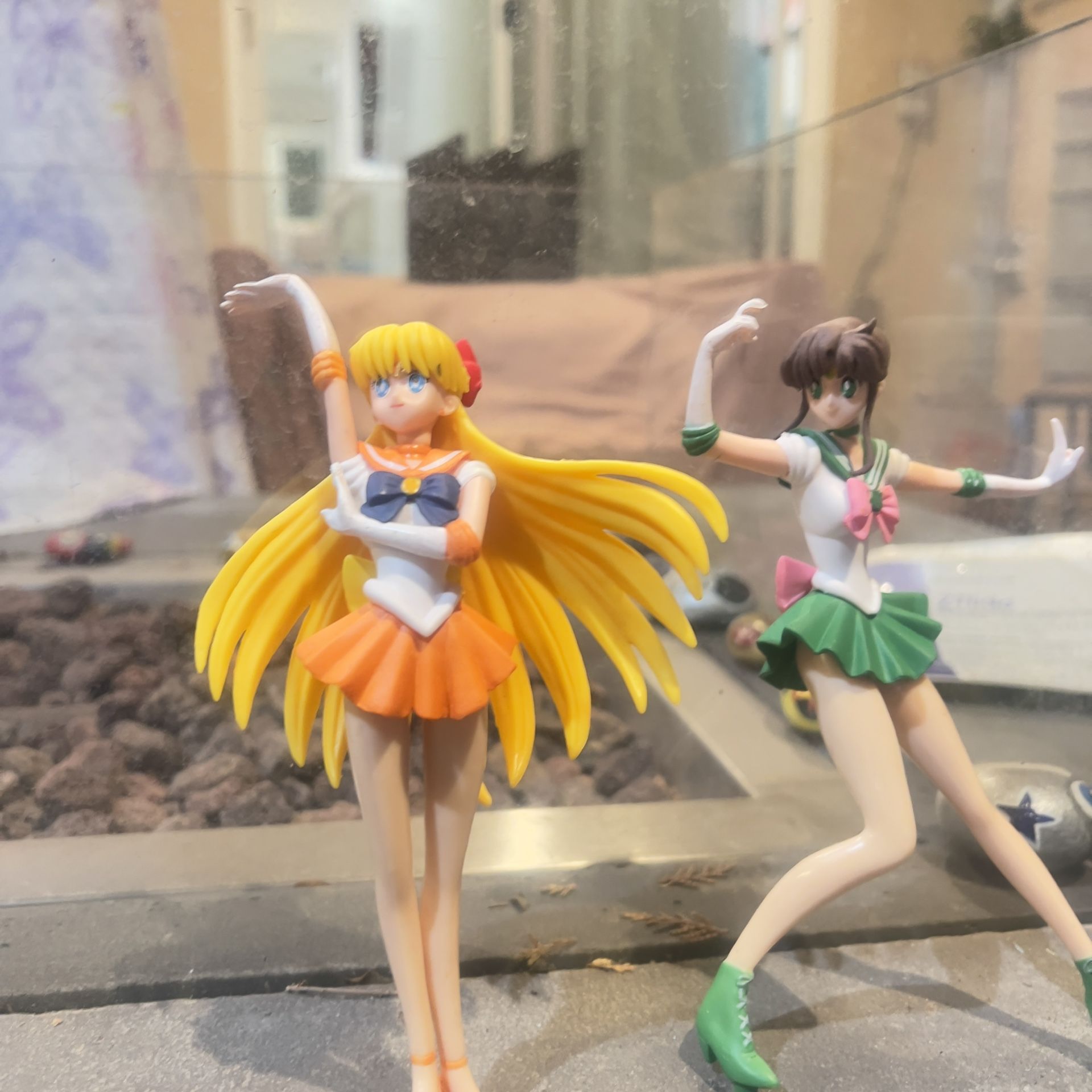 2 Sailor Moon pretty Guardian Girls Figure