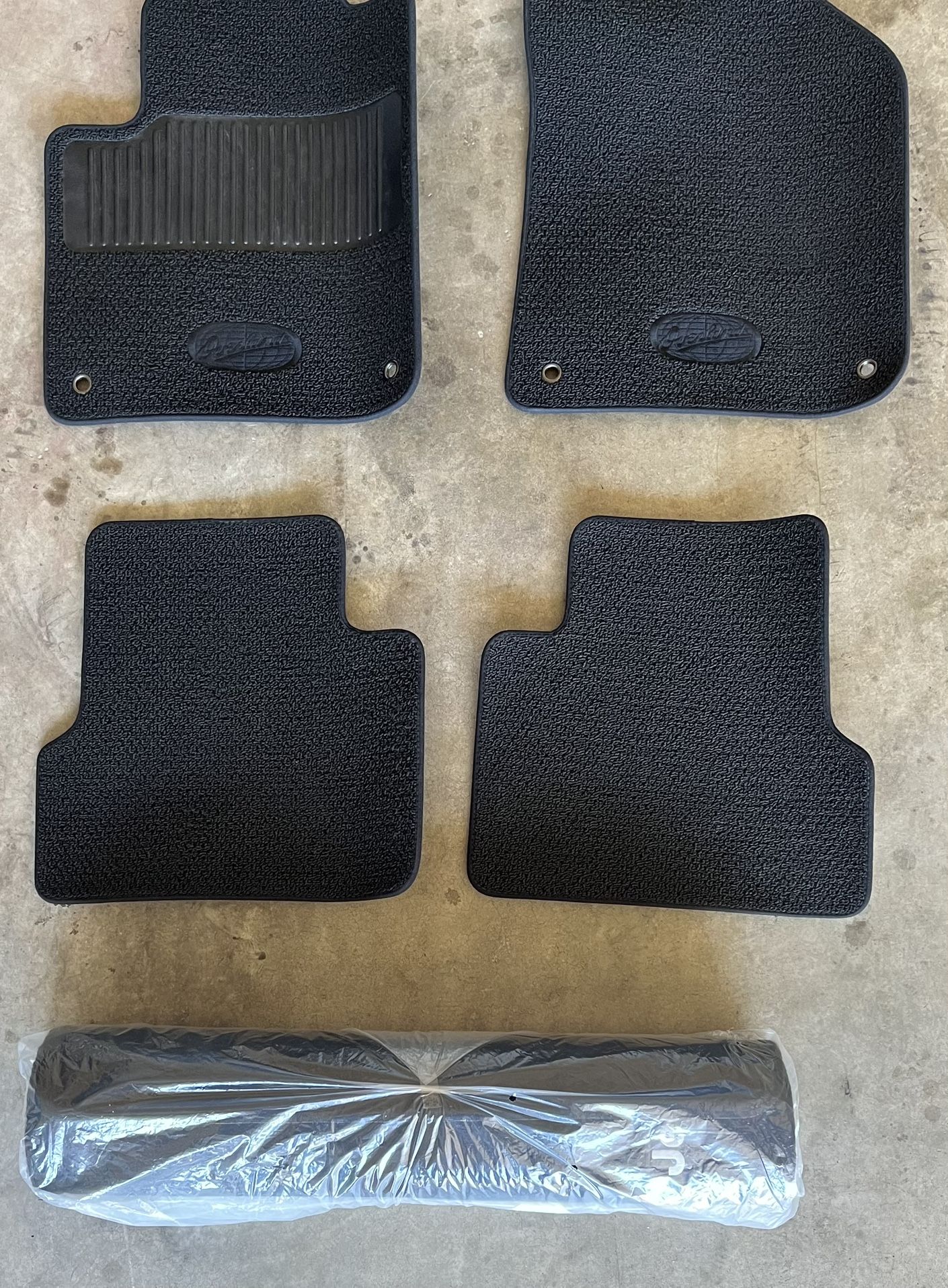 Jeep Cherokee Floor Mats (OEM)