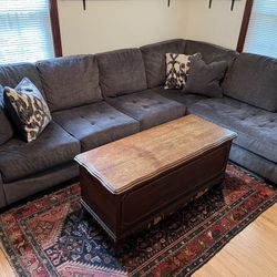Corner/L-shape couch/sectional
