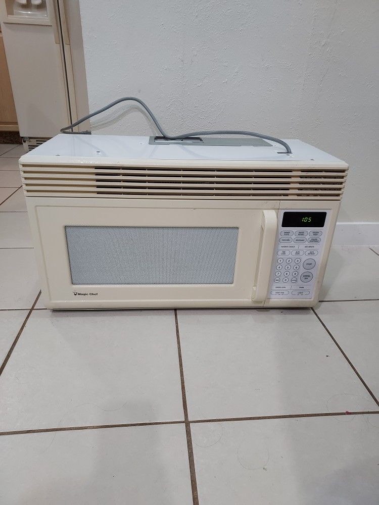 Magic Chef microwave