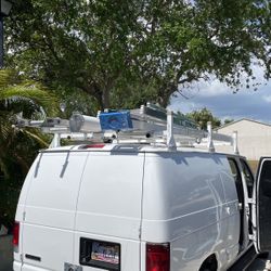 E250 outlet ladder rack