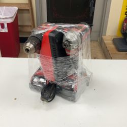 Milwaukee Drill And Impact Set