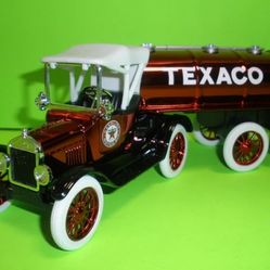 🚚ERTL - Texaco 1918 Ford Runabout & Tanker Trailer Special Edition (NEW IN BOX) 
