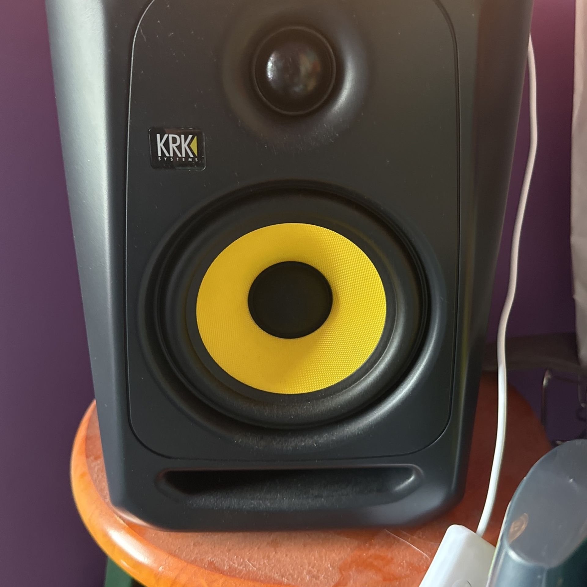KRK CLASSIC speaker For Sale ( Had 2 Sold The Other One) 