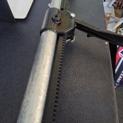 Truck Bed Ratcheting Cargo Bar