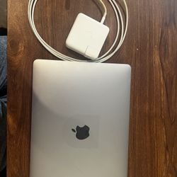 MacBook Air (Retina, 13-inch, 2019)