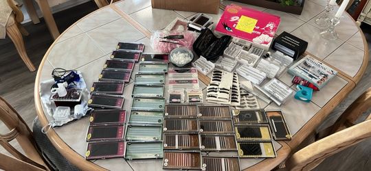 Large Eyelash Extension Supply Lot