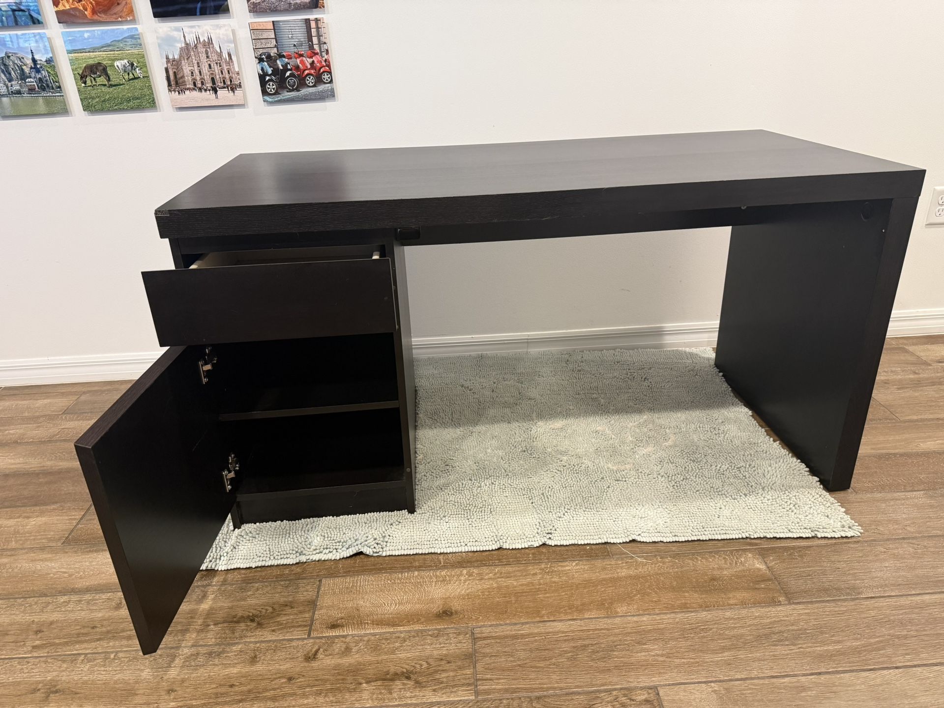 Wooden Black Sturdy Desk