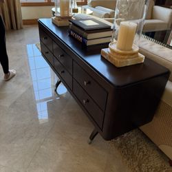 Mid-Century Modern 8-Drawer Dresser / Credenza (Very Good Condition)