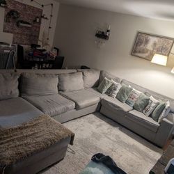 Grey Sectional With Chase And Full Size Pull Out 