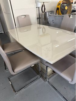 All Types of Dining Sets @ FURNITURE LOVE ❤️ Same Day Delivery 🚚