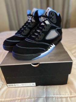 Jordan 5 UNC