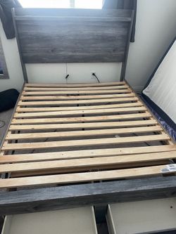 Bed frame All Parts included
