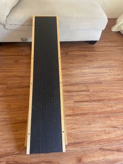 Adjustable Wooden Pet Ramp (Dog/Cat Ramp) – Like New