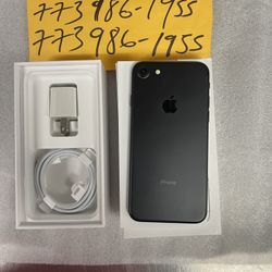 iPhone 7 32GB Factory Unlock Like New 