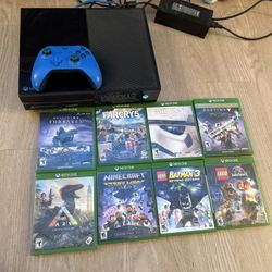 Xbox One Bundle – 365 GB – Great Condition