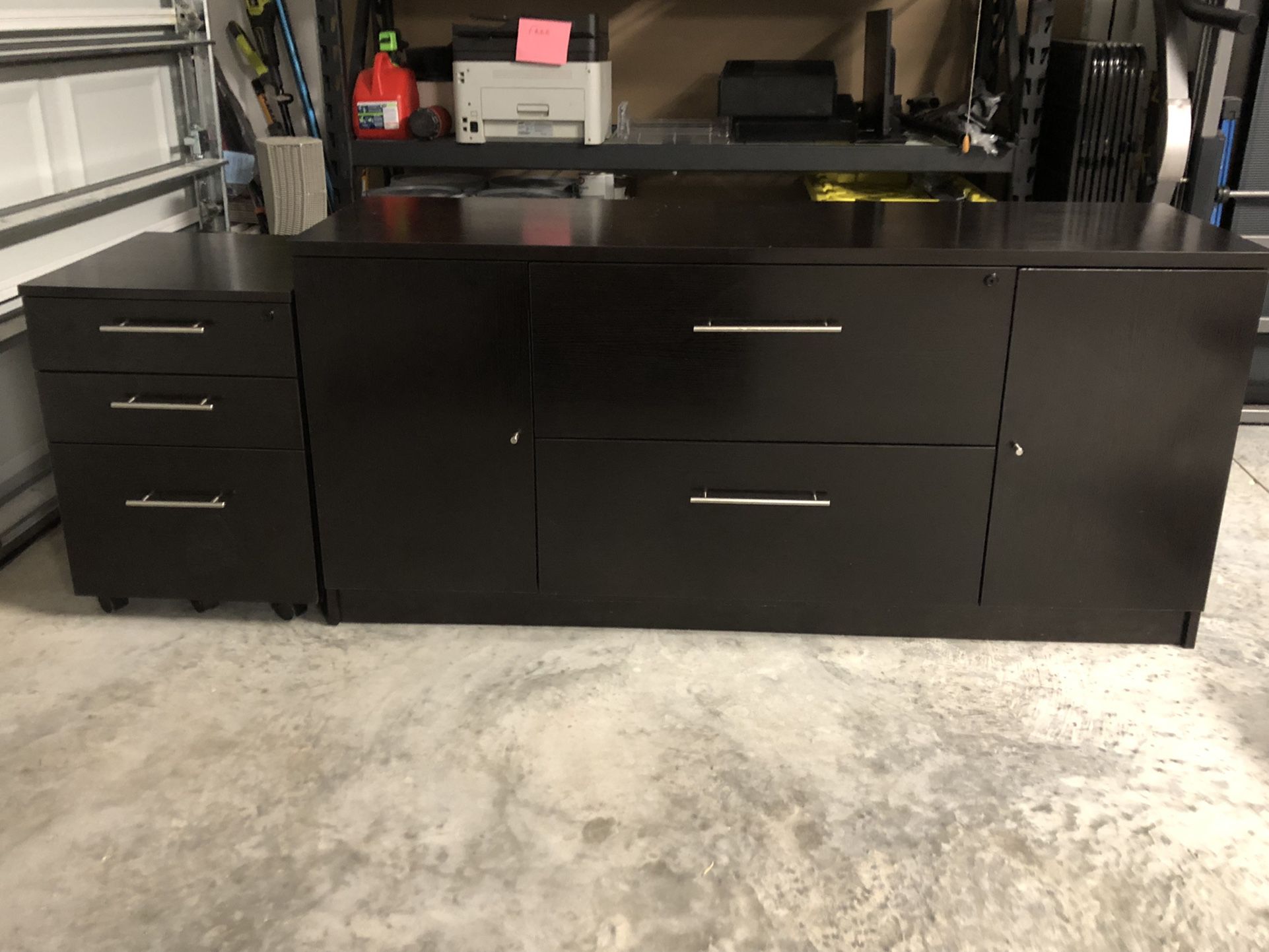 Desk with Credenza and Rolling Filing Cabinet