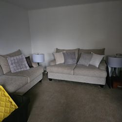 SOFA & LOVESEAT SET