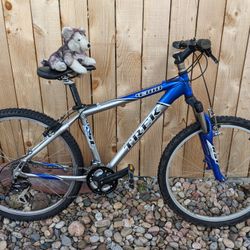 Trek 4300 16.5" Mountain Bike Bicycle Fully Tuned Ride Ready