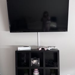 57” Vizio TV