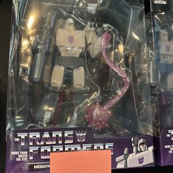 Transformers Megatron Deluxe Vinyl Figure CultureFly New