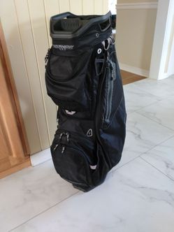 2023 Sun Mountain Sync Golf Bag