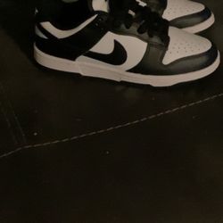 Nike Dunks 