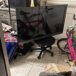 One Sony 50 inches  Colors Tv