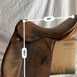Horse Sanddle English Stubben