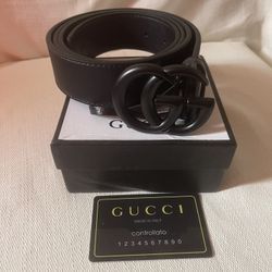 Men’s All Black Gucci Belt
