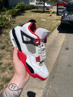 Jordan 4 Fire Red Size 10.5