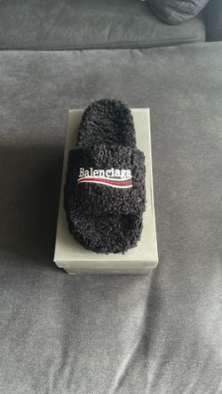 Balenciaga slides size 9